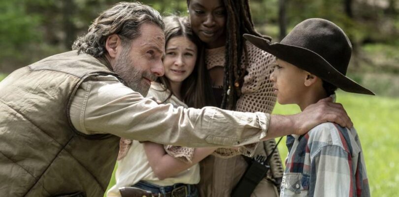 Walking Dead: The Ones Who Live boss shares “very different” original film plot – Yahoo News Canada