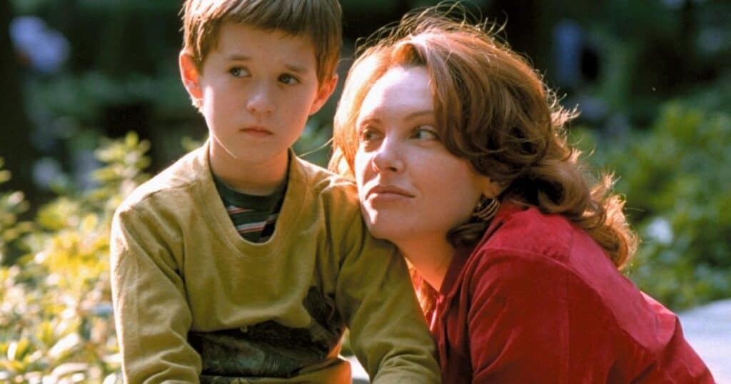 The Sixth Sense (1999) – WTF Happened to This Horror Movie?