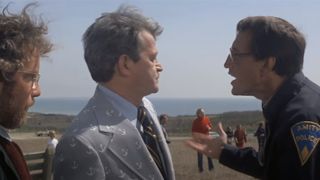 Brody talking to Mayor Vaughn in Jaws