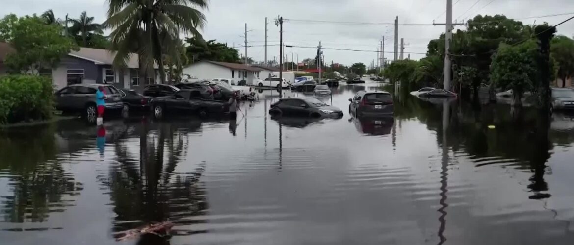 Miami Looks ‘Like A Zombie Movie’ – Videos from The Weather Channel – The Weather Channel