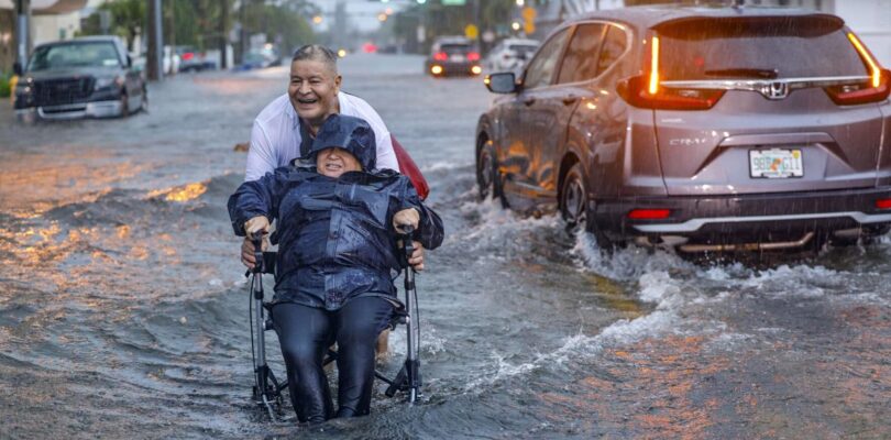 Stalled cars in flooded streets leave South Florida looking like a scene from a zombie movie – Russellville Courier