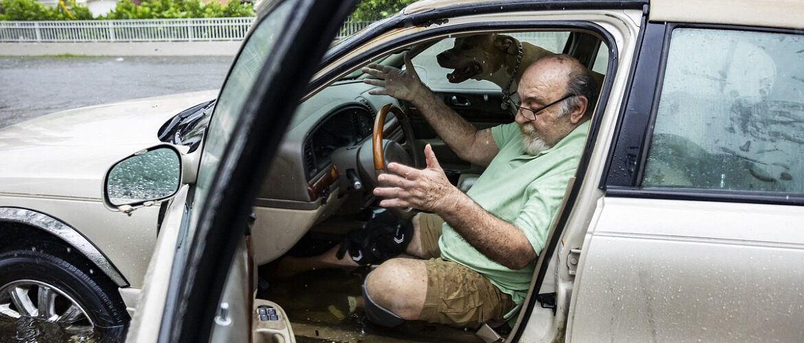 Stalled cars in flooded streets leave South Florida looking like a scene from a zombie movie – Coeur d’Alene Press