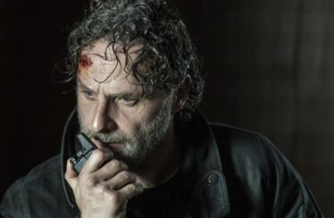 The Walking Dead: The Ones Who Live Blu-ray and DVD coming this fall – Undead Walking