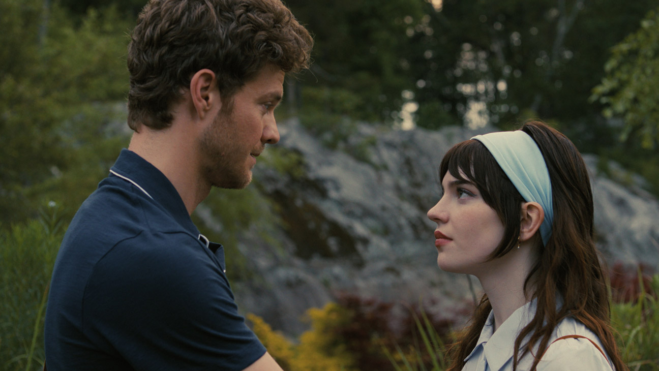 Companion' Review: Sophie Thatcher & Jack Quaid in Sci-Fi Thriller