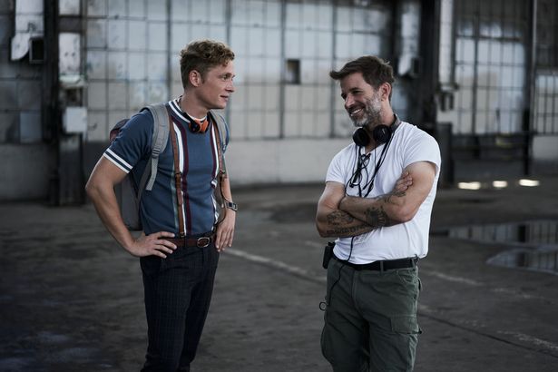 Matthias Schweighfer as Dieter in Army of the Dead with director Zack Snyder