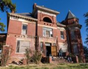 Jamie Bernadette shares bloody images from the set of Hennesy House Murders – JoBlo