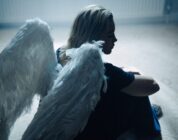 Florence Pugh Stars In YUNGBLUD’s Zombie Music Video | LATF USA NEWS