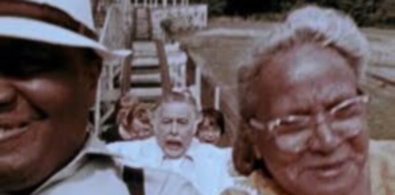 John Carpenter Presents: ‘THE AMUSEMENT PARK’ Graphic Novel – PopHorror