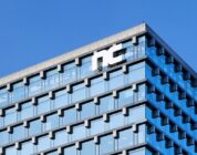 Game companies, which failed to avoid deteriorating their first-quarter earnings due to the absence