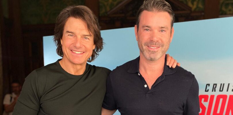 Tom Cruise reveals he climbed onto the roof of his house aged three – Rayo