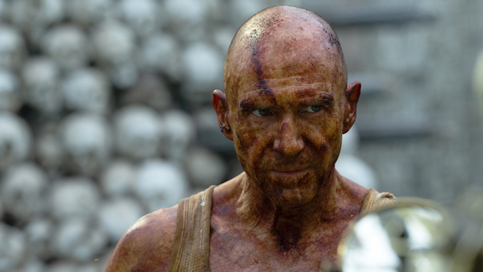 - Zombie Gaming Ralph Fiennes in 28 Years Later (2025)