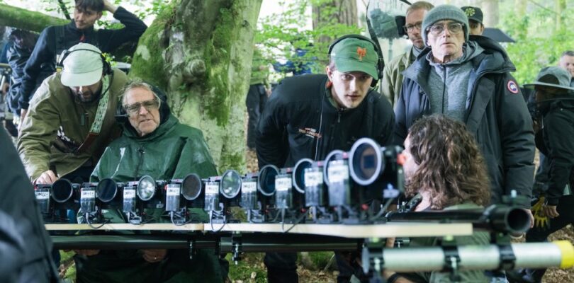 How “28 Years Later” DP Anthony Dod Mantle Mounted 20 iPhones to a Custom Rig For …