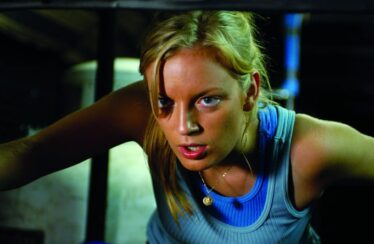 Netflix is Now Streaming the Greatest Horror Remake Ever Made – Dread Central