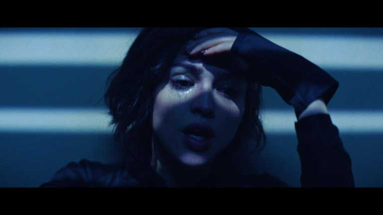 bc49e89414541836cf021f6775325509 - Zombie Gaming Eiza González in Ash (2025).